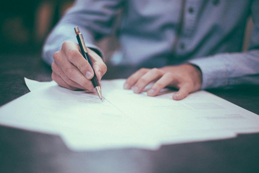 العقود وعلاقات المشترين الدائمة